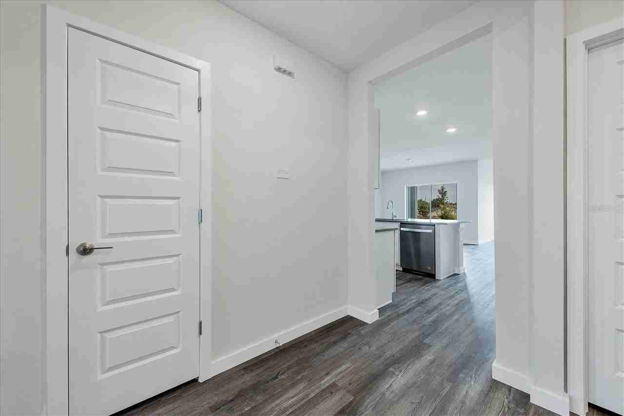 17218 Barnwood Pl - Photo 4 of 50
