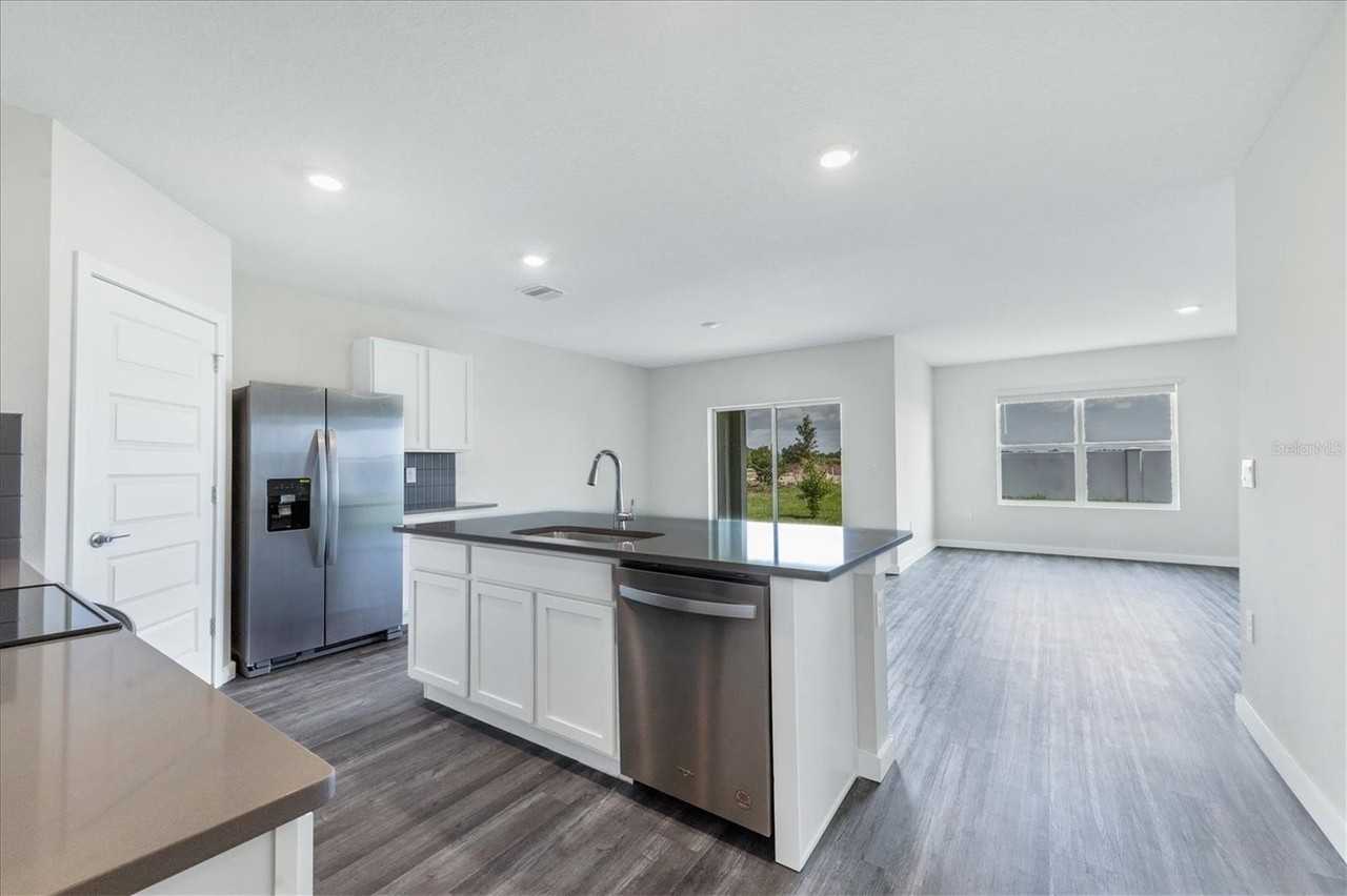 17218 Barnwood Pl - Photo 6 of 50