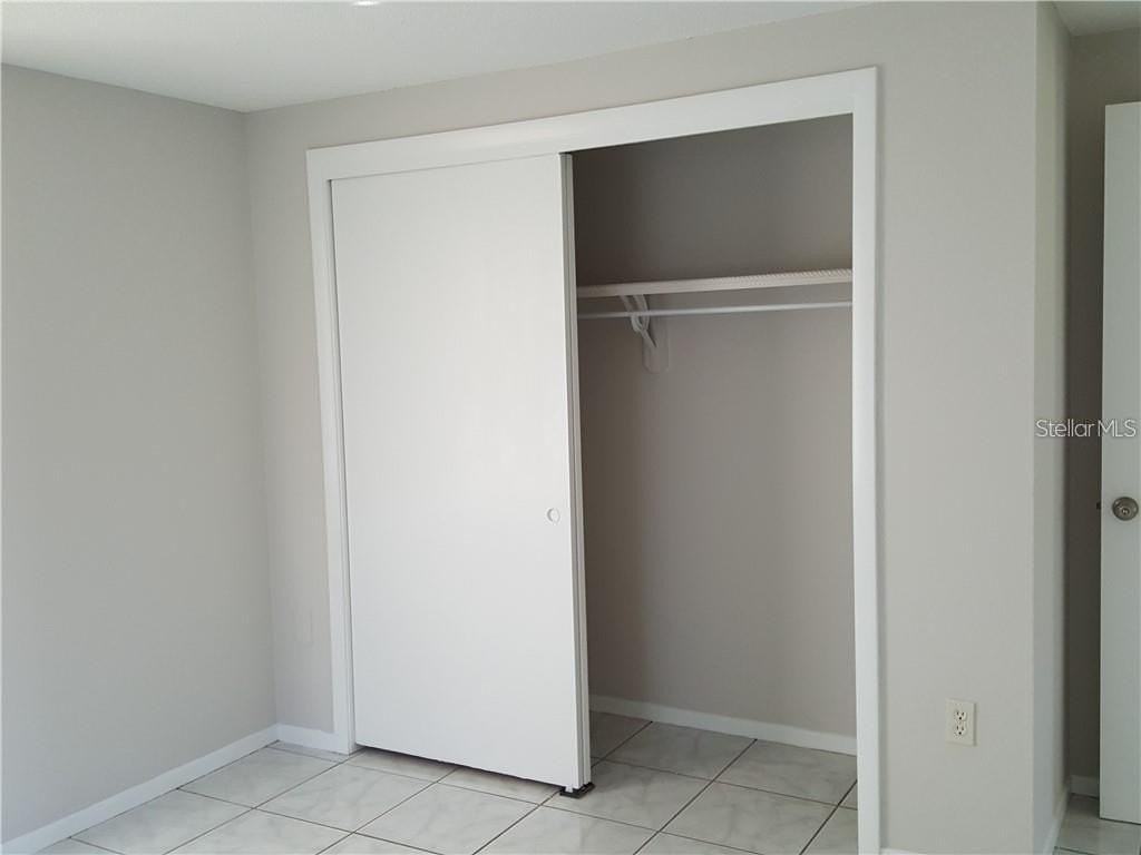 262 Manor Rd - Photo 7 of 18