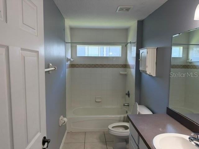 42 Farmsworth Dr #B - Photo 3 of 16