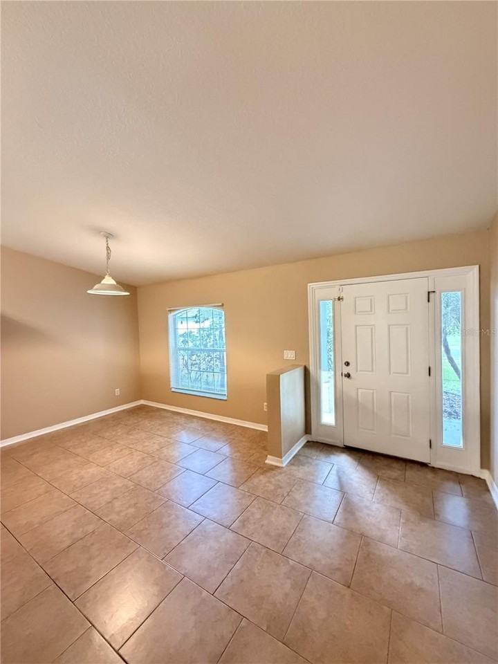 63 Richmond Dr - Photo 3 of 31