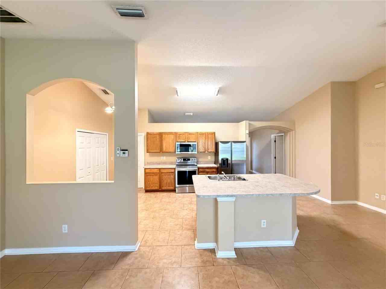 63 Richmond Dr - Photo 5 of 31