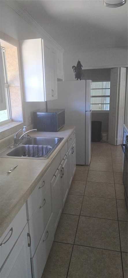 1 Delarm Ave - Photo 6 of 23