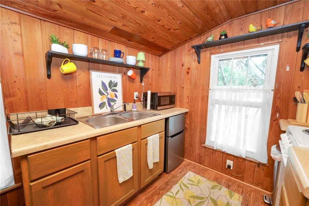 1157 E Edgewood Dr #C - Photo 7 of 11