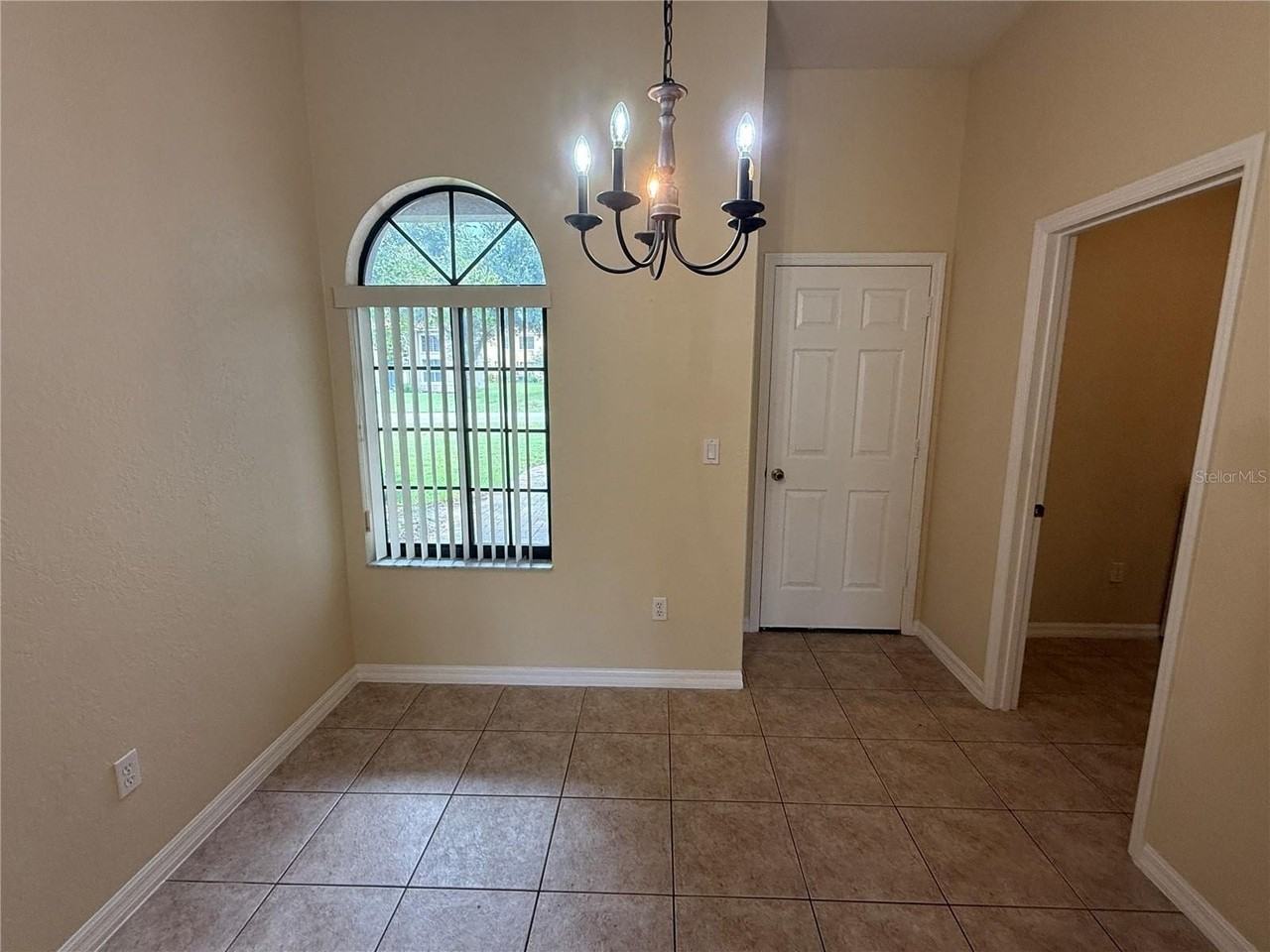 439 Caraway Dr - Photo 6 of 29