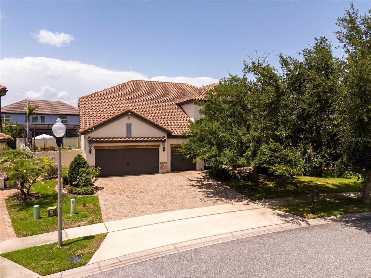 8457 Morehouse Dr - Photo 2 of 50