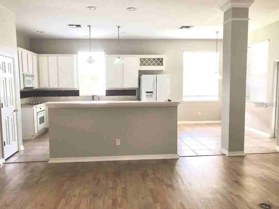 725 Timacuan Blvd - Photo 6 of 33