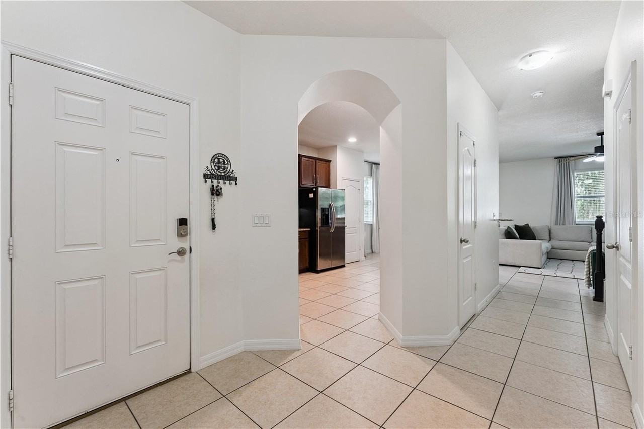 1356 Scarlet Oak Loop - Photo 3 of 38