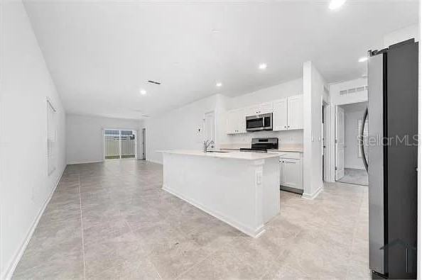 537 Sea Turtle Ln - Photo 2 of 10