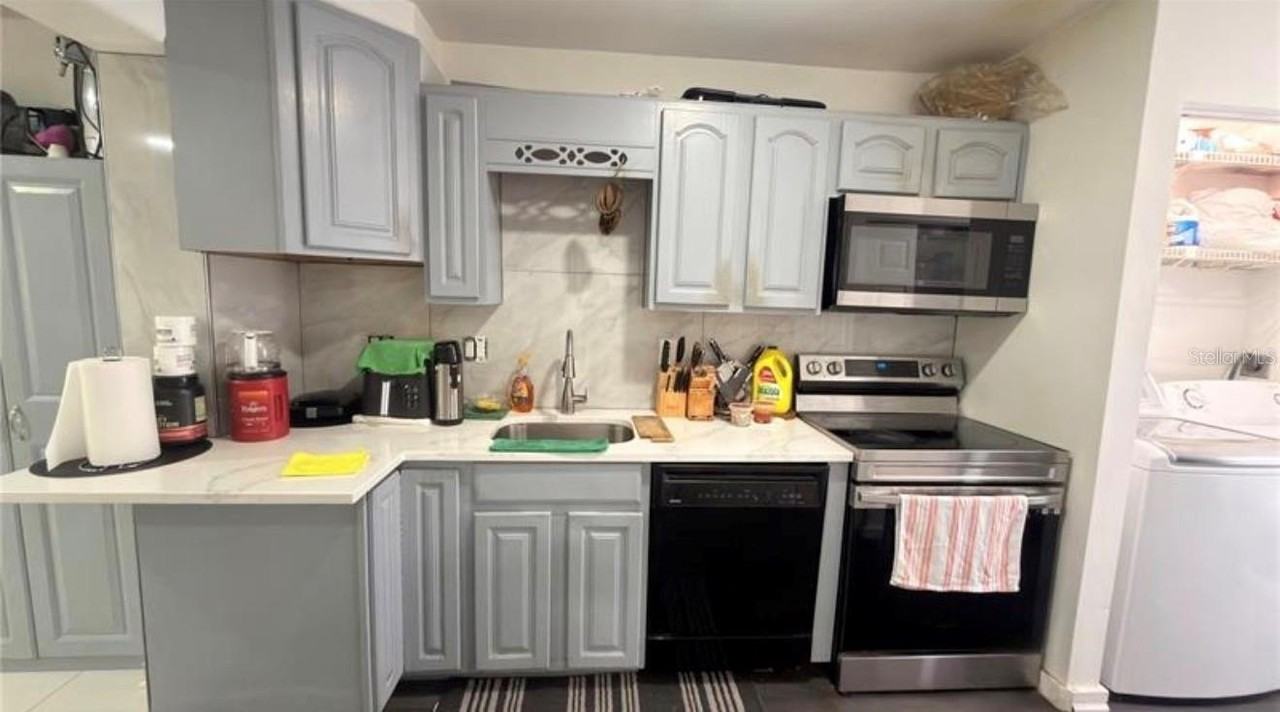 5304 Indian Creek Dr #D03 - Photo 2 of 26