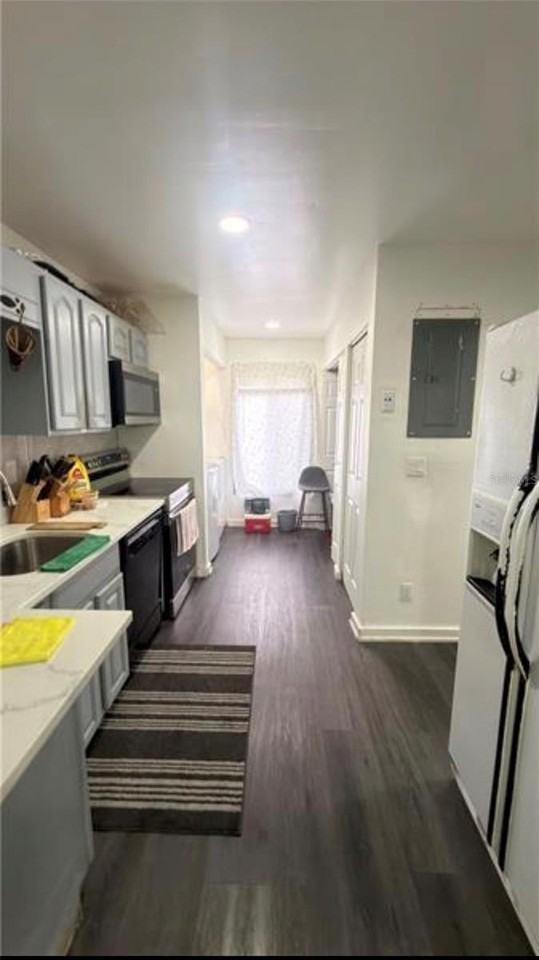 5304 Indian Creek Dr #D03 - Photo 4 of 26