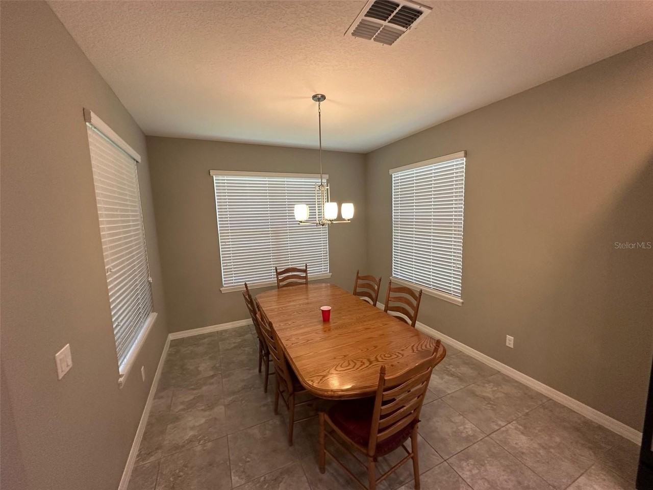 14212 Sunridge Blvd - Photo 5 of 26