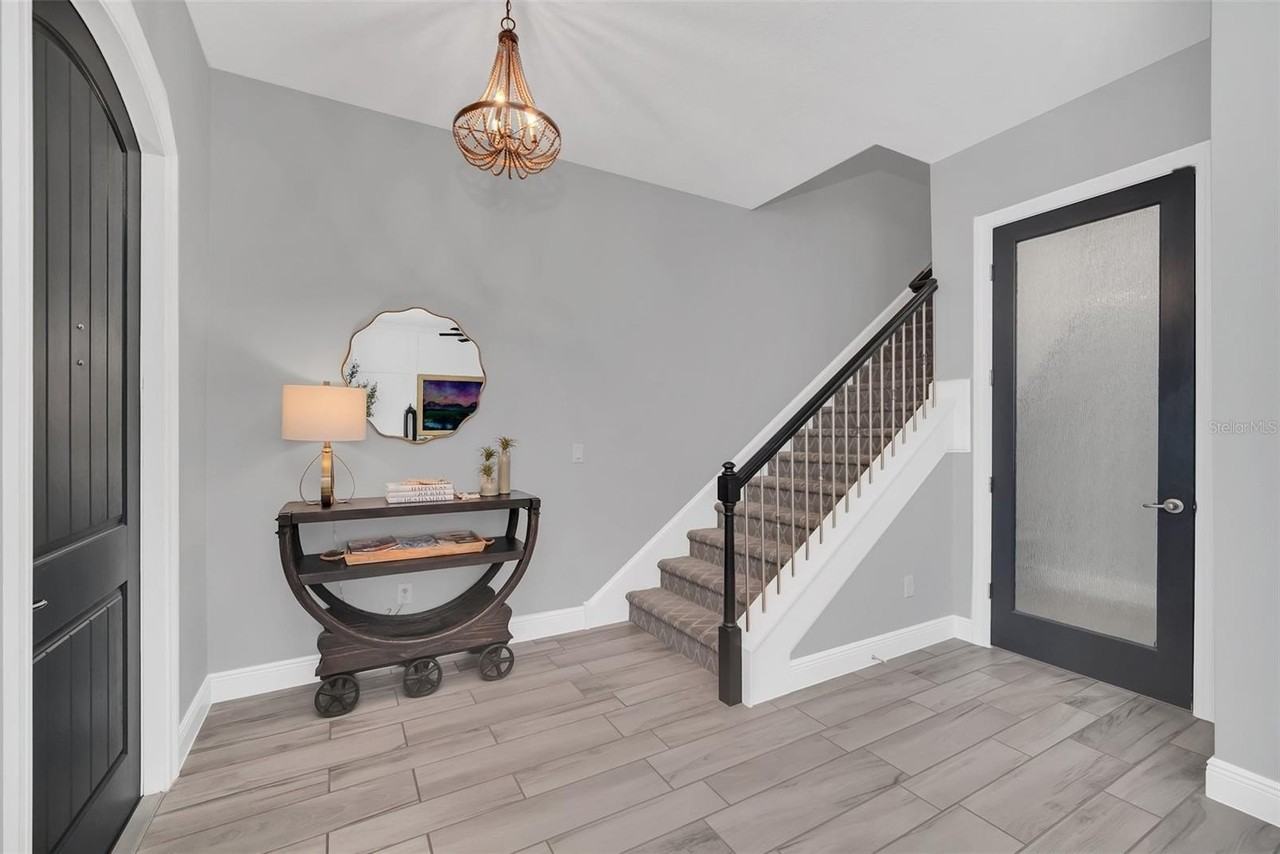 8878 Bismarck Palm Dr - Photo 6 of 41