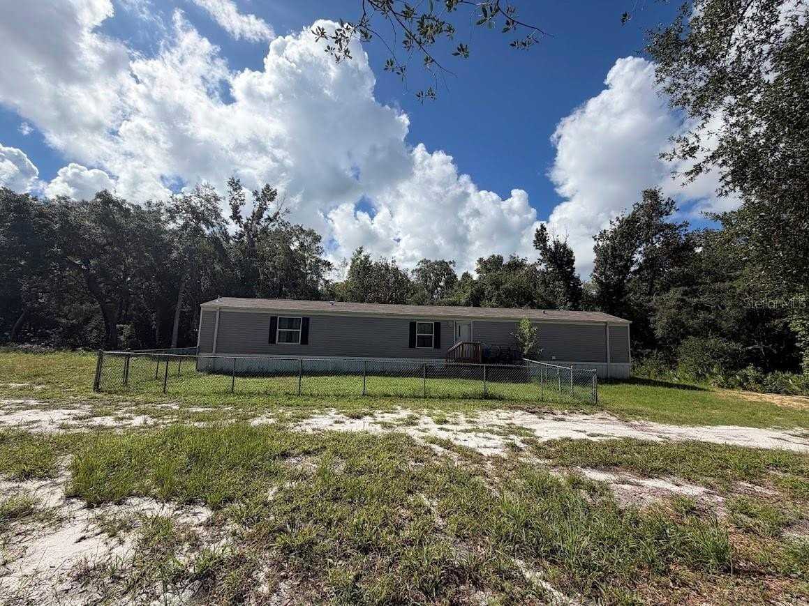 16456 Ne 35th Avenue Rd - Photo 2 of 17