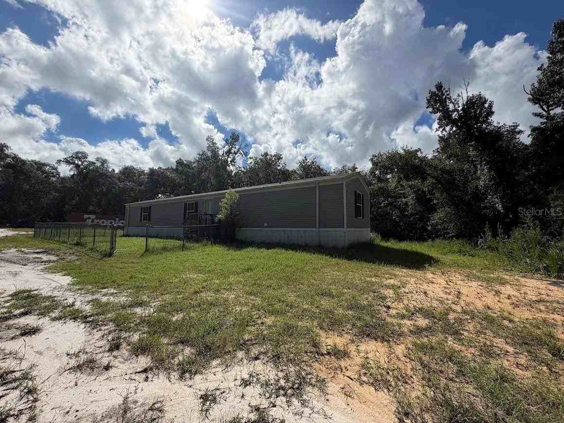 16456 Ne 35th Avenue Rd - Photo 3 of 17