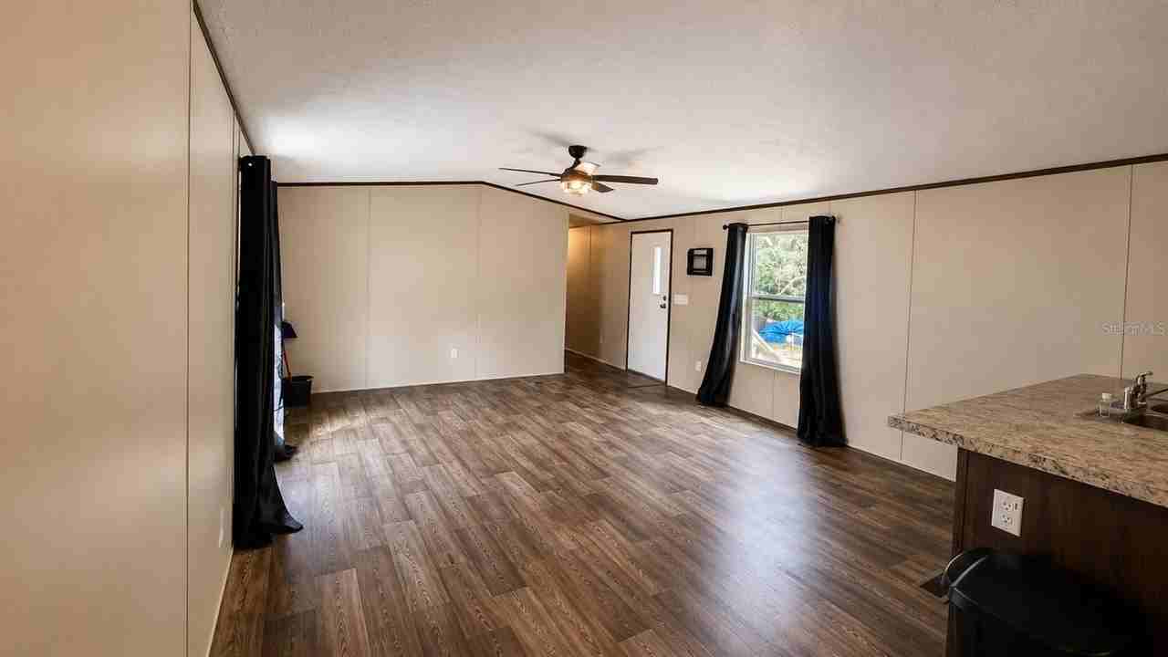 16456 Ne 35th Avenue Rd - Photo 4 of 17