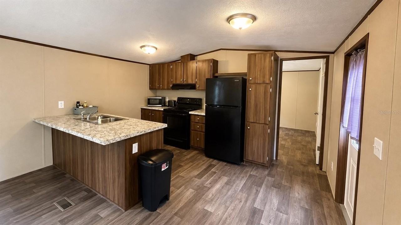 16456 Ne 35th Avenue Rd - Photo 6 of 17