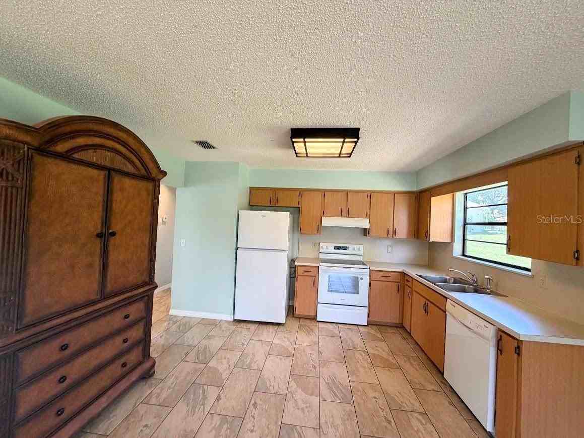 10301 Sw 83rd Ter - Photo 6 of 14