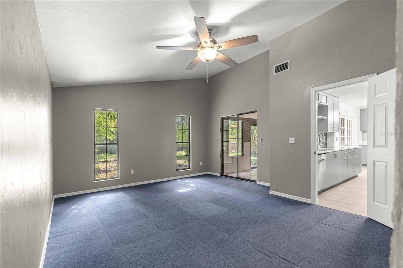 4951 Se 35th Ave - Photo 7 of 14