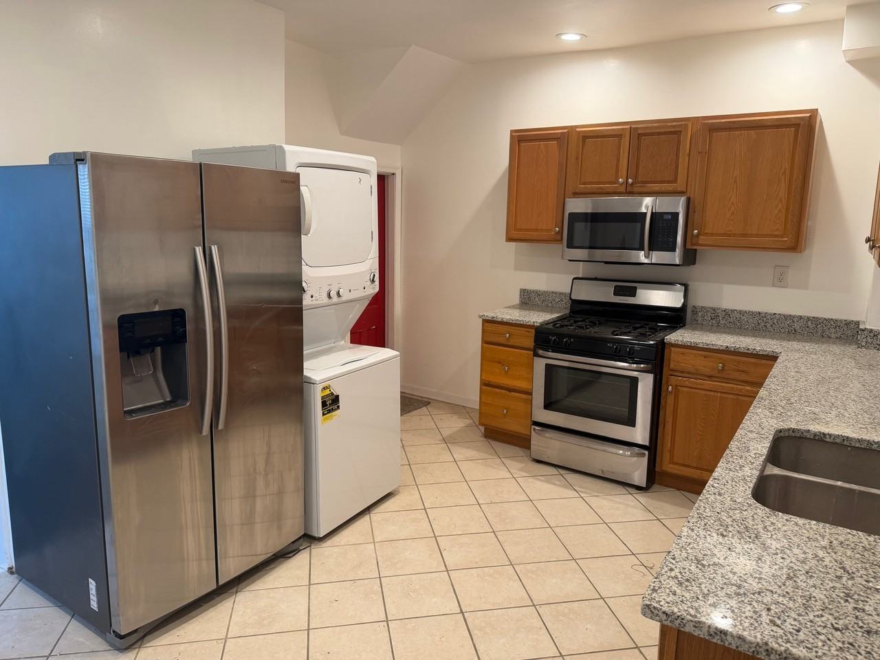 1249 Morse St Ne - Photo 2 of 21
