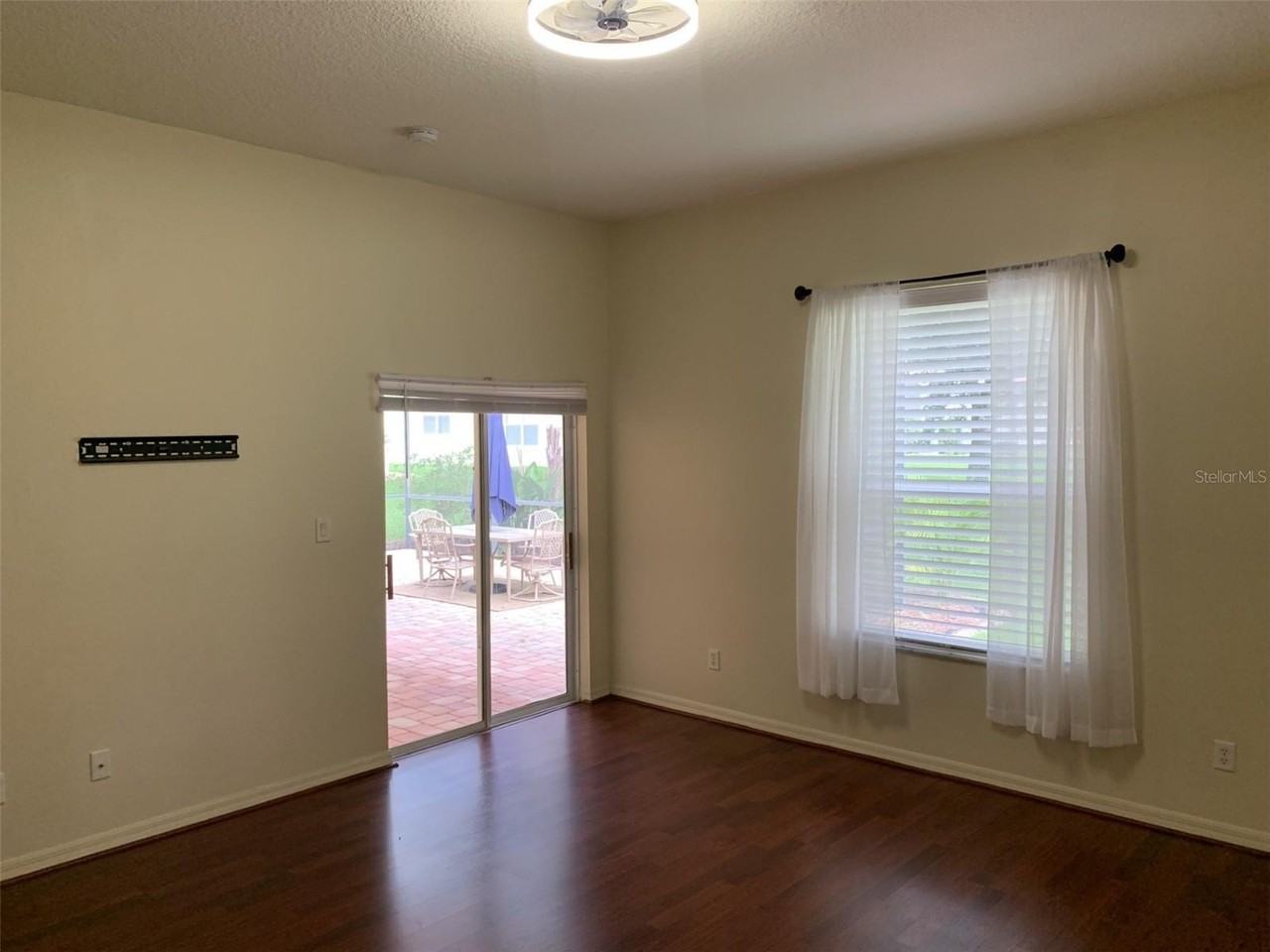 3741 Woodleaf Ct - Photo 6 of 27