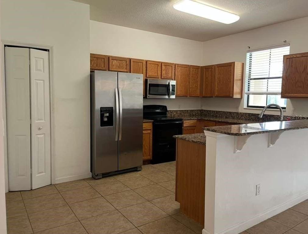 1712 Portofino Meadows Blvd - Photo 2 of 12