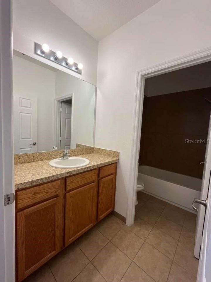 1712 Portofino Meadows Blvd - Photo 6 of 12