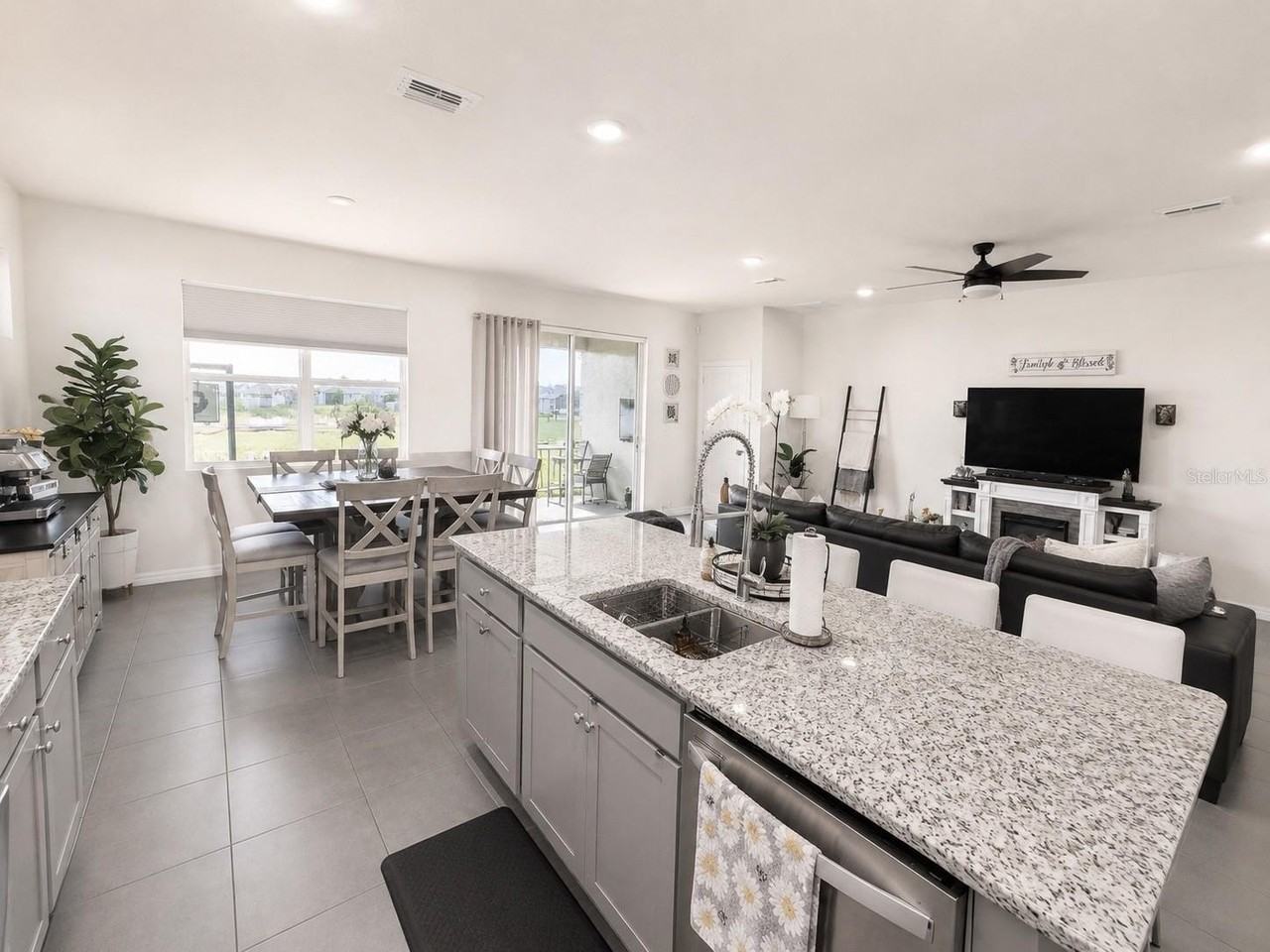 13324 Waterleaf Garden Cir - Photo 7 of 23