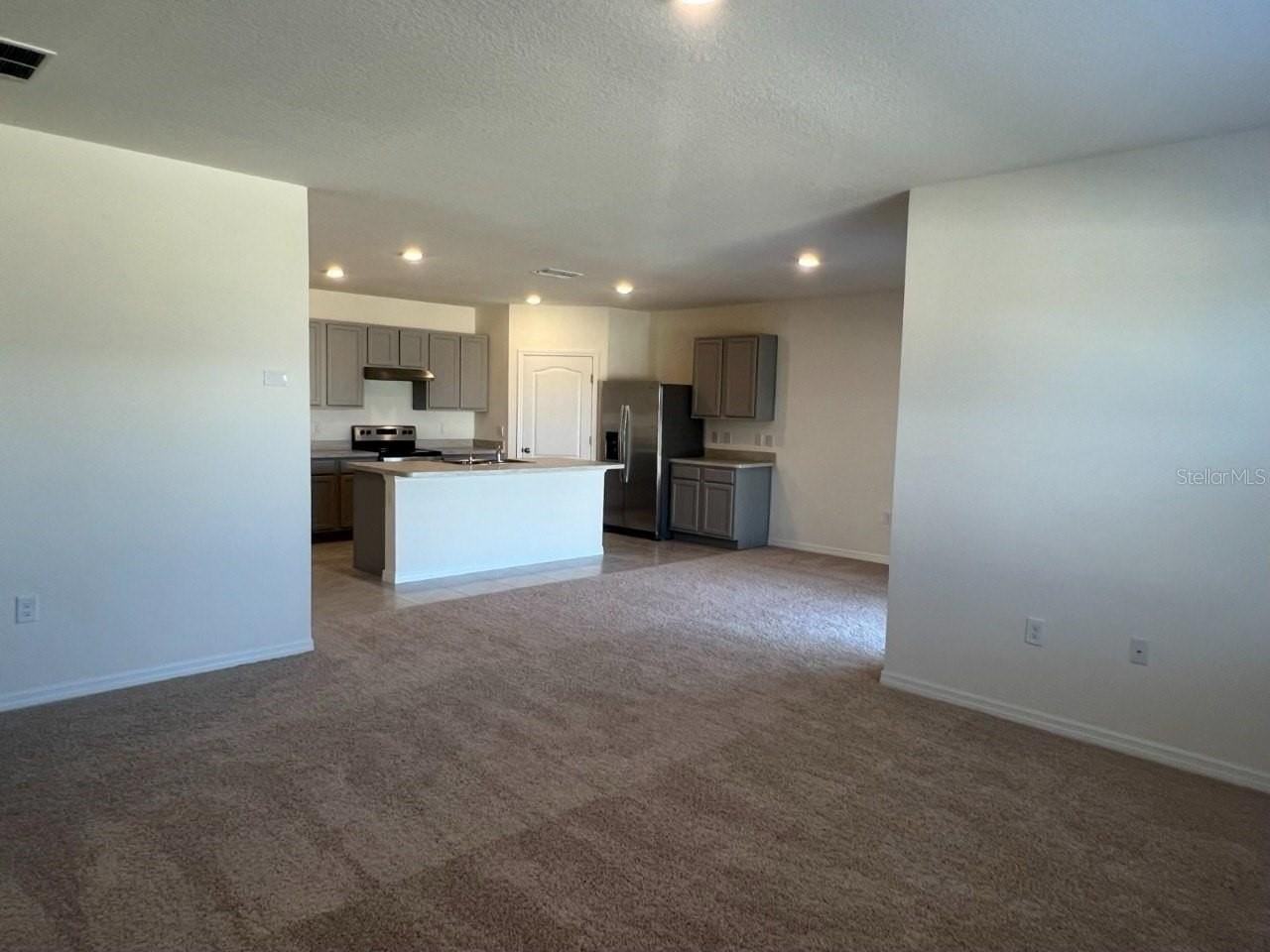 528 Boardwalk Ave - Photo 3 of 27