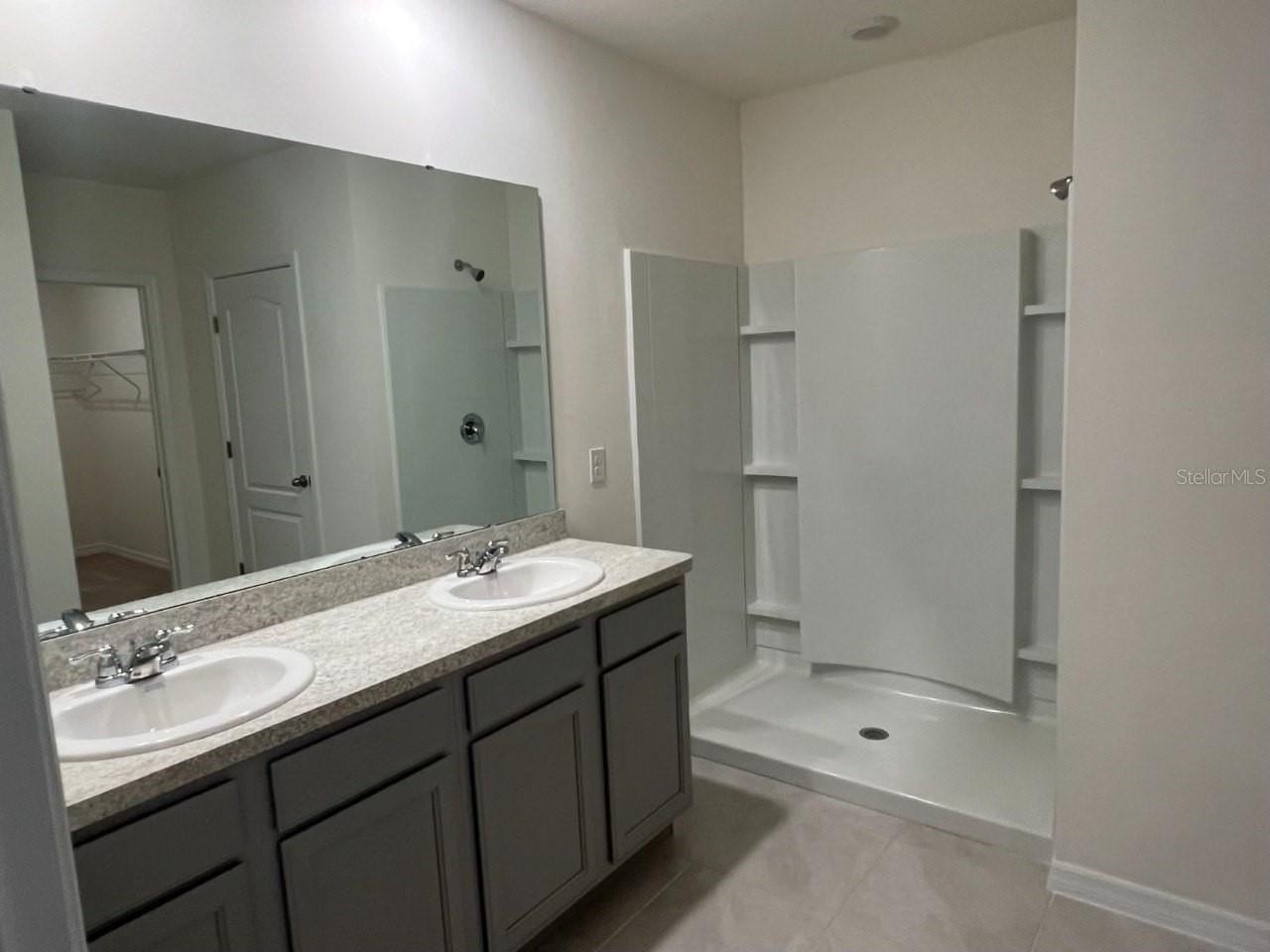 528 Boardwalk Ave - Photo 6 of 27