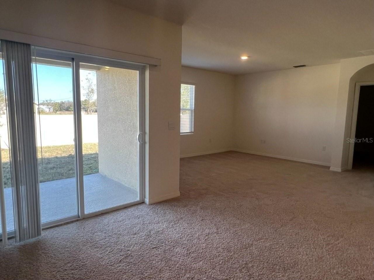 528 Boardwalk Ave - Photo 7 of 27