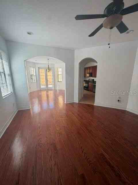 316 34th Ave N - Photo 6 of 29