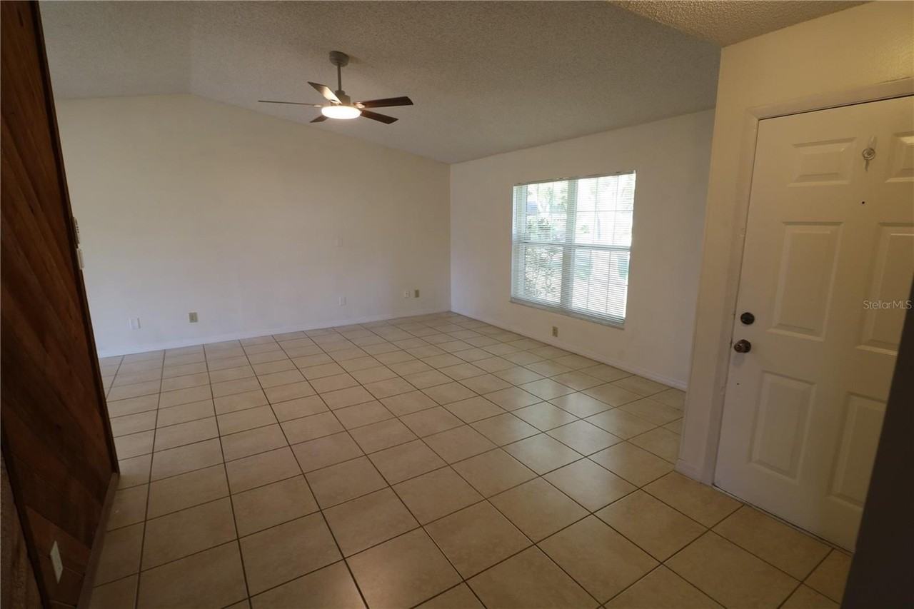 5017 Oakshire Dr - Photo 6 of 41