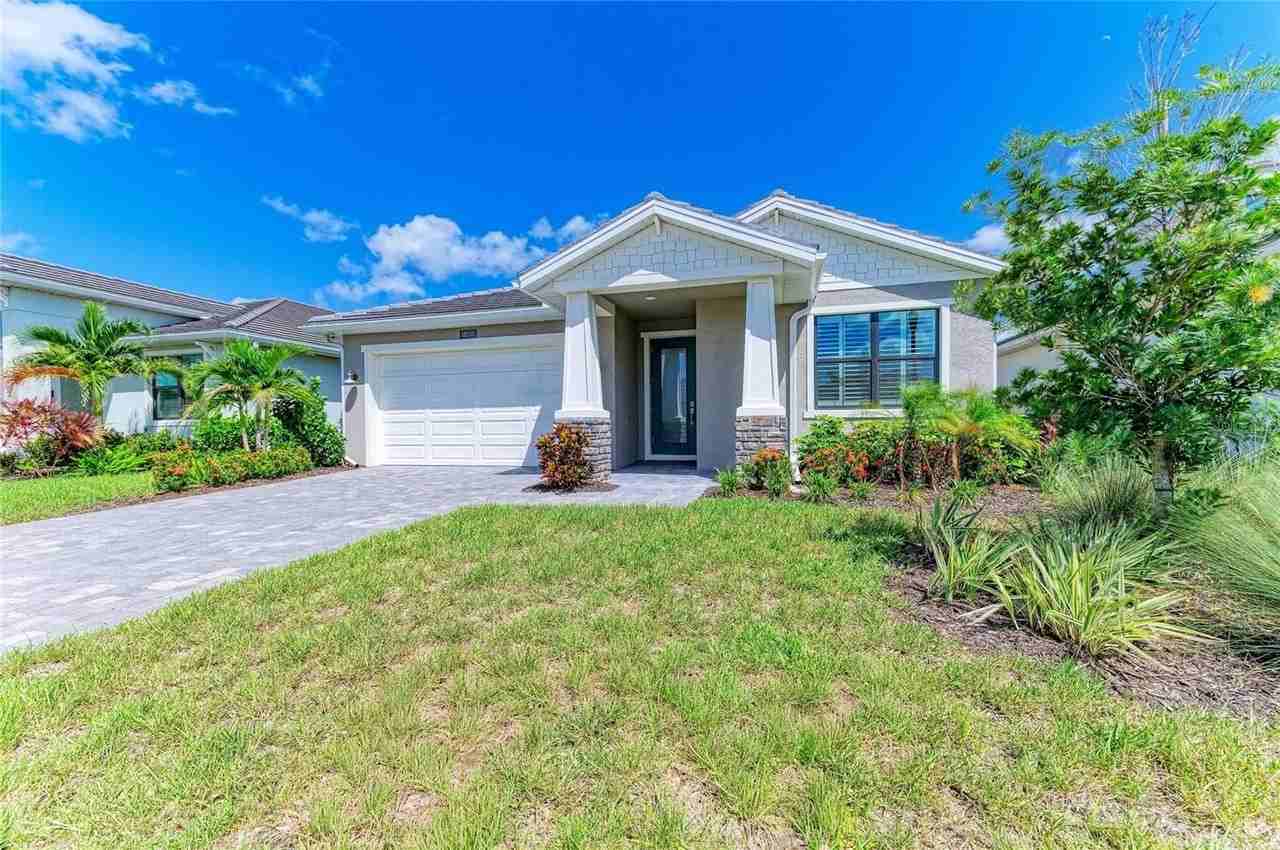 18530 Midsummer Pl - Photo 2 of 50
