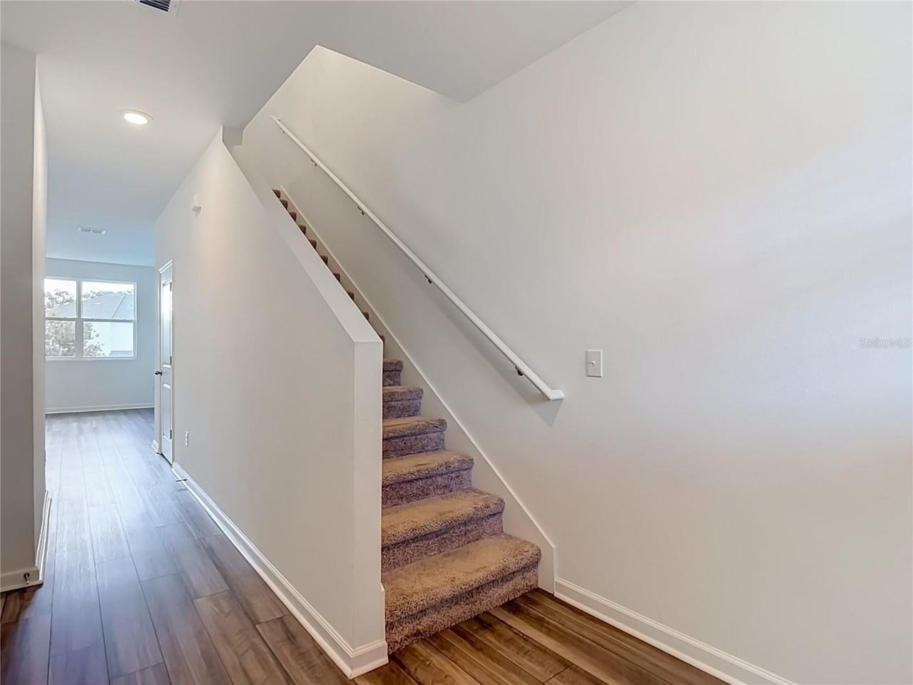 6206 Daerr Ridge St - Photo 3 of 50