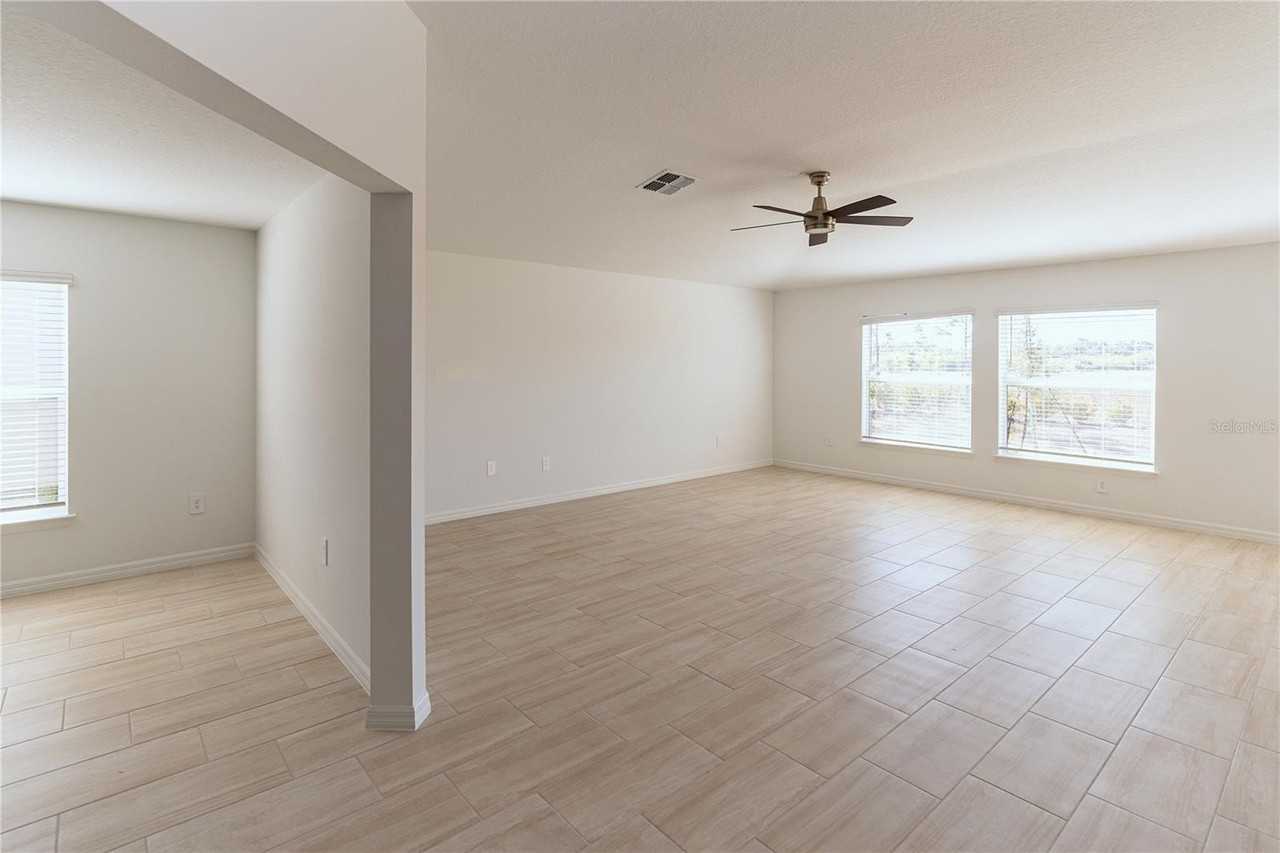 11824 Blue Diamond Trl - Photo 5 of 50