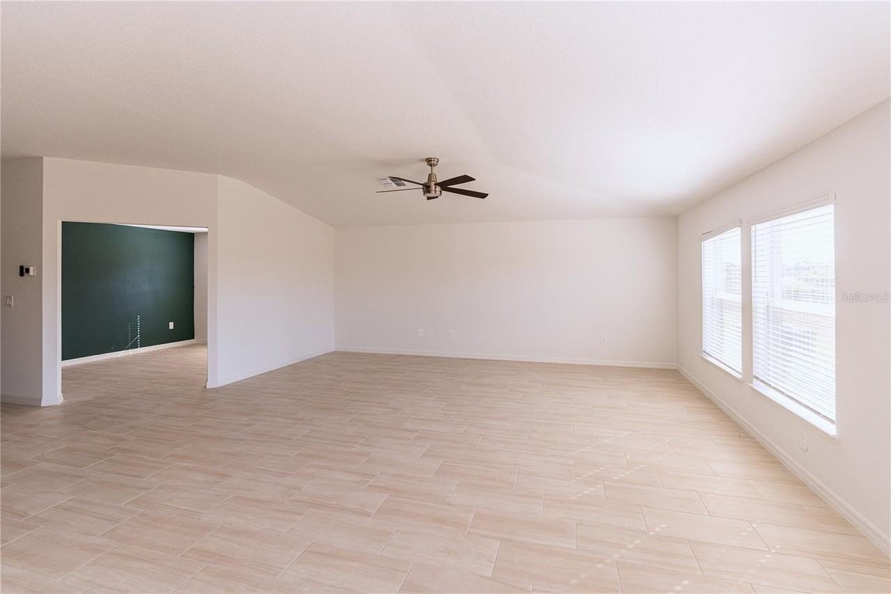 11824 Blue Diamond Trl - Photo 6 of 50