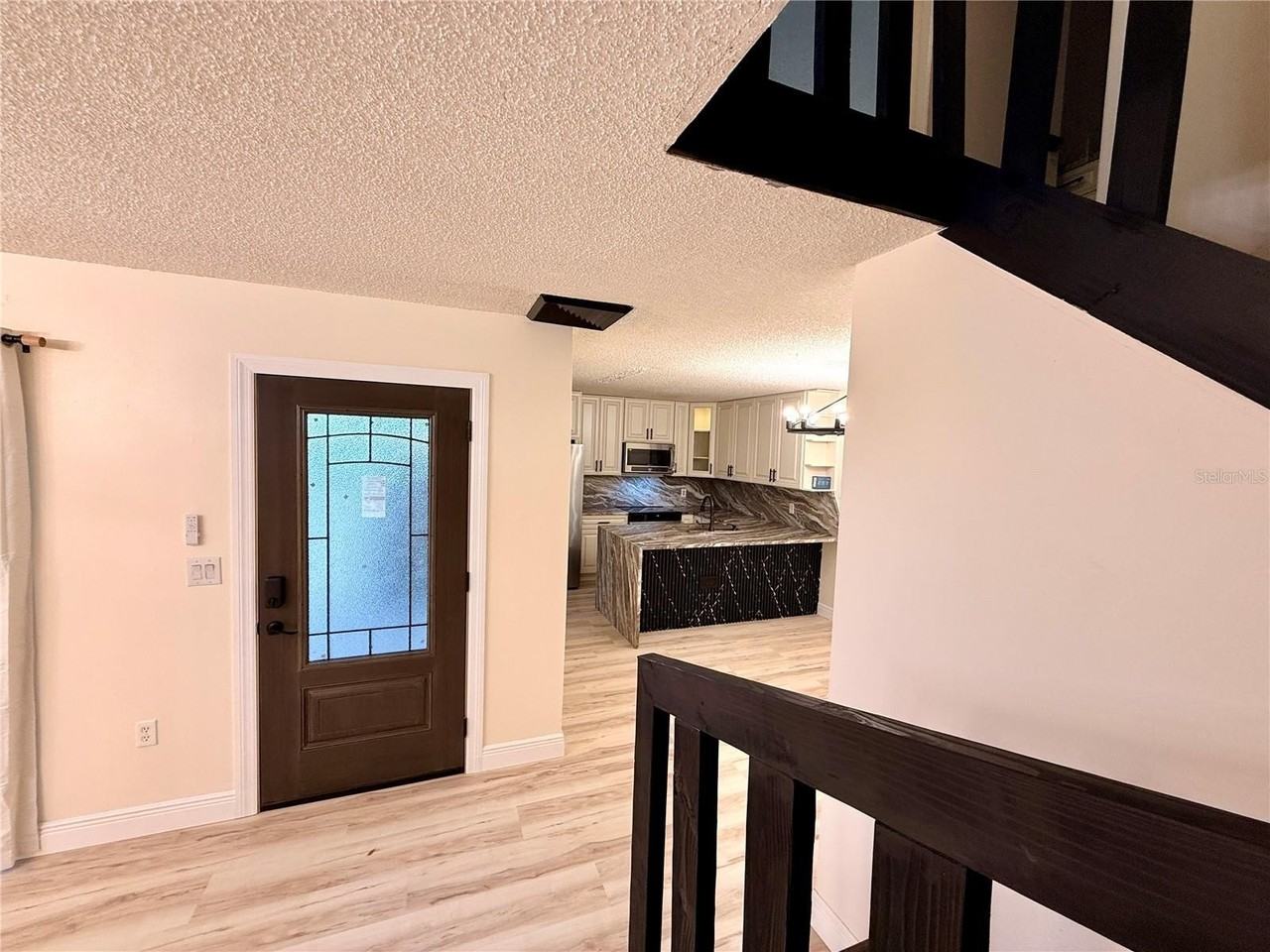 2747 5th Ct - Photo 3 of 49