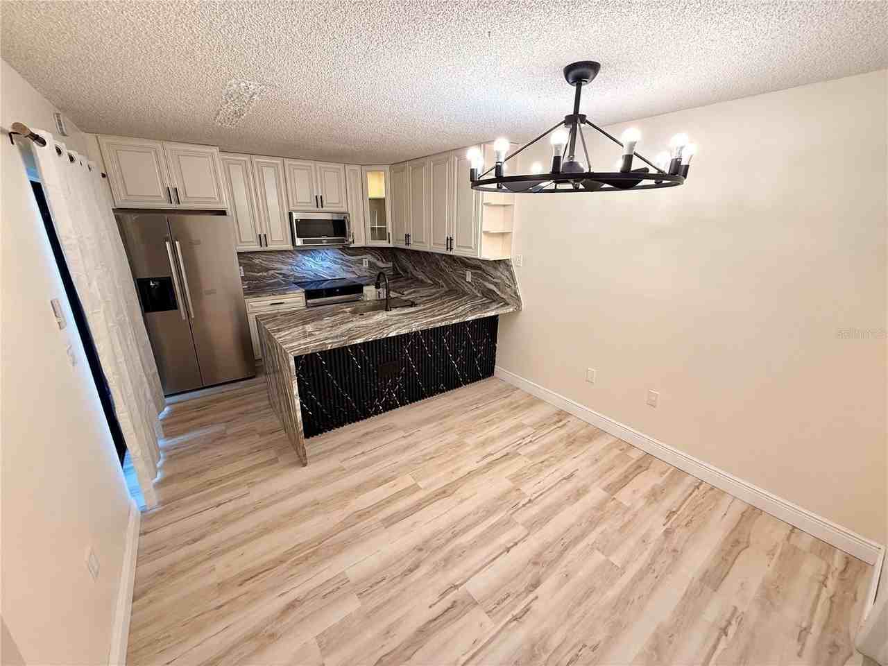 2747 5th Ct - Photo 6 of 49