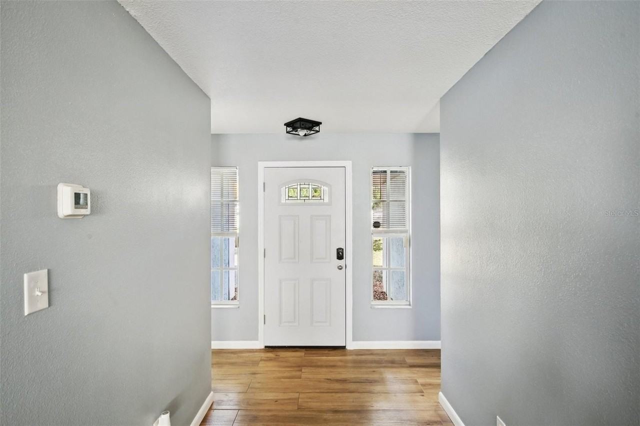 3501 W Reynolds St - Photo 4 of 32