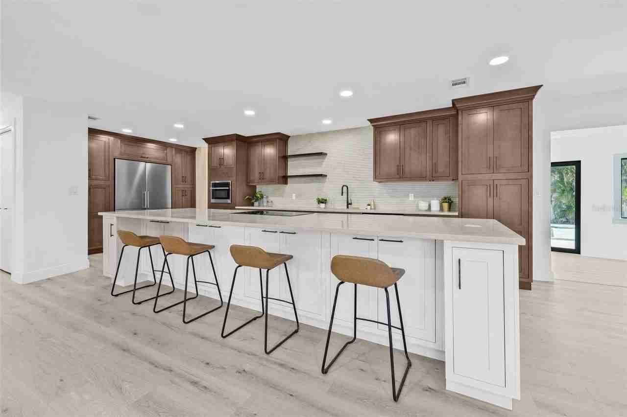 4495 Clearwater Harbor Dr S - Photo 4 of 40