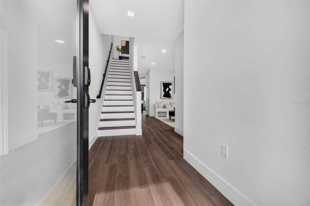 106 36th St N - Photo 2 of 26