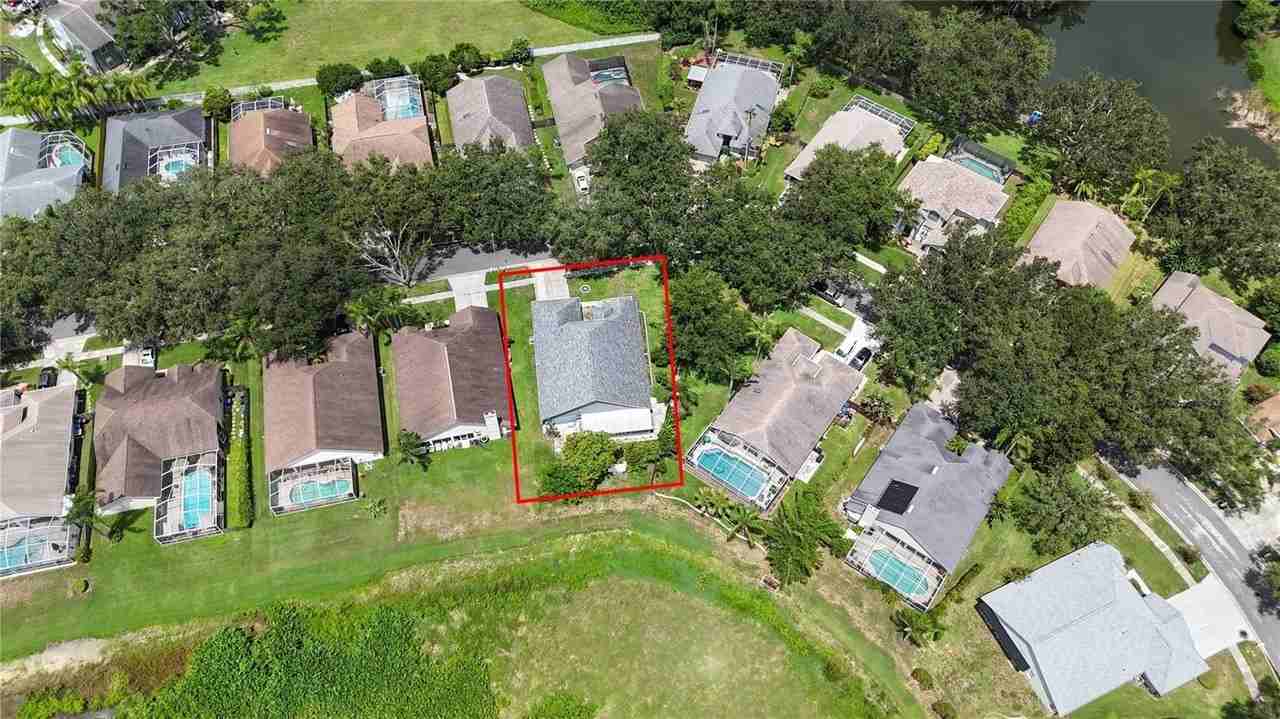 16505 Lake Heather Dr - Photo 4 of 47