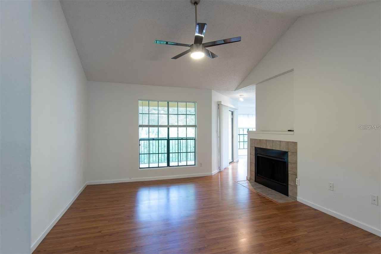 8636 Mallard Reserve Dr #201 - Photo 6 of 38