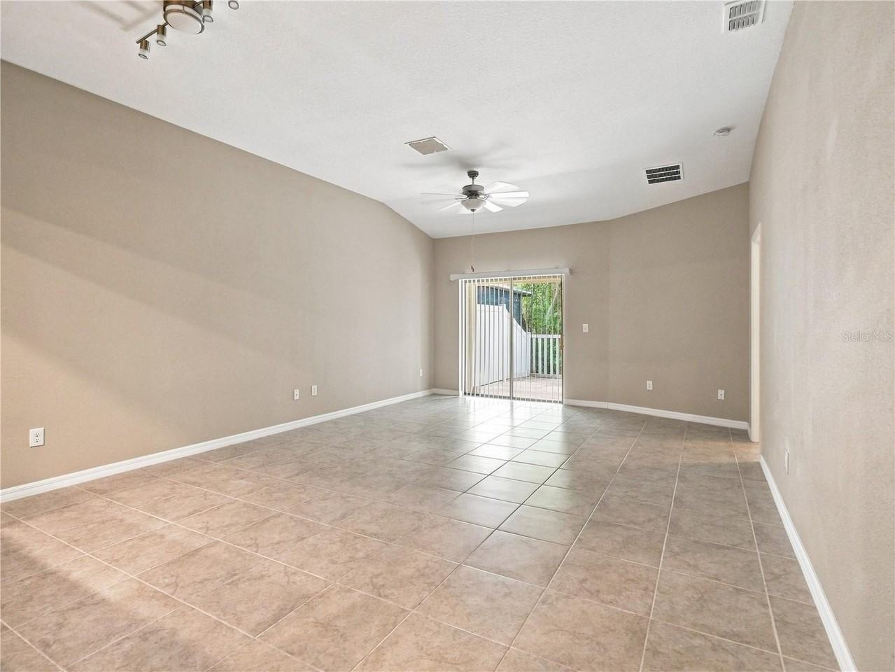 13432 Crest Lake Dr - Photo 5 of 29