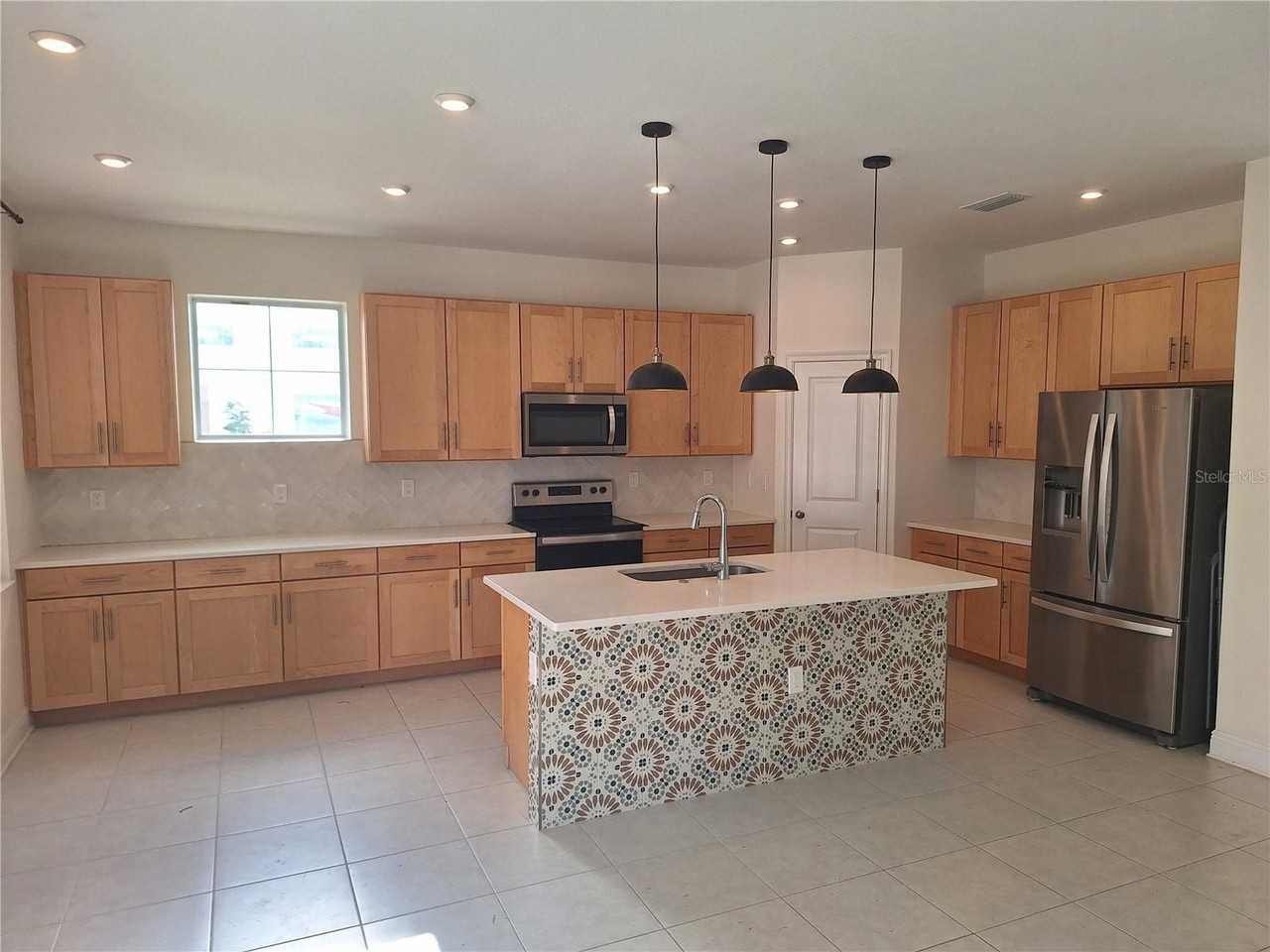 2525 3rd Ave S #S - Photo 7 of 27