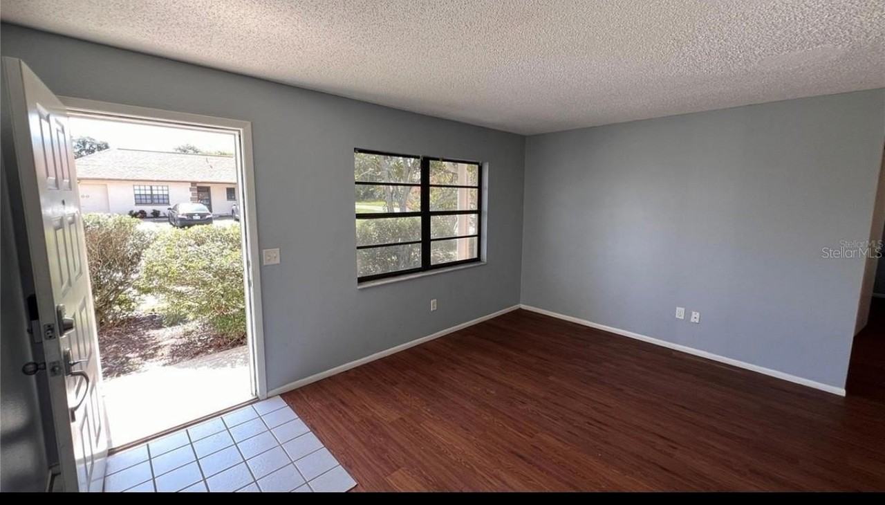 9103 Whitman Ln - Photo 2 of 9