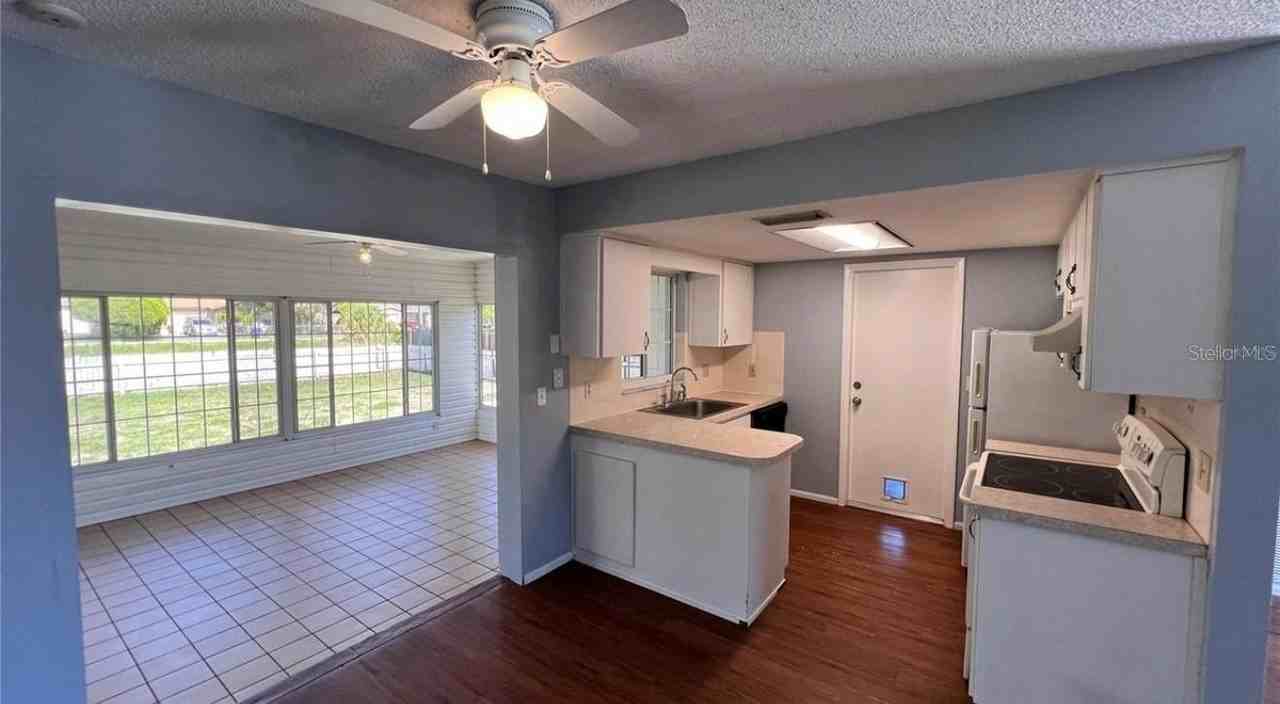 9103 Whitman Ln - Photo 5 of 9