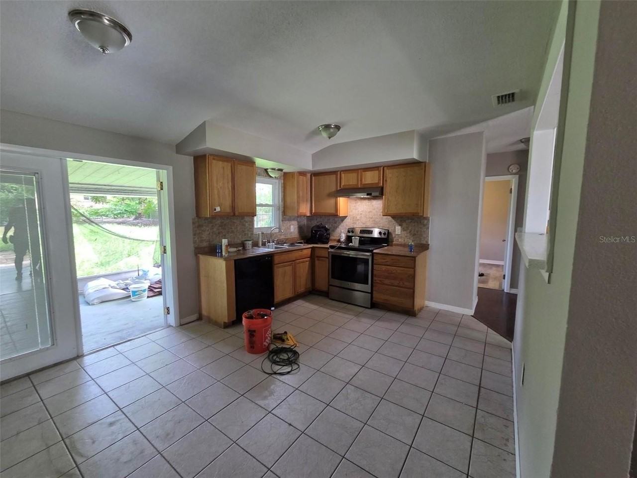 3842 Jupiter Dr - Photo 3 of 7