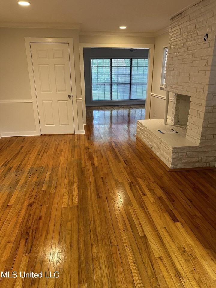 1133 W Cherokee Gln - Photo 4 of 28